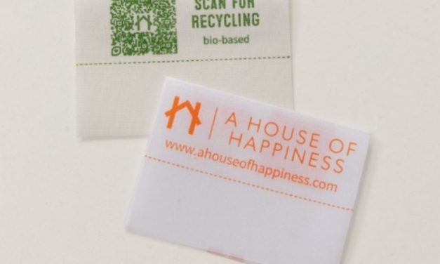 A House of Happiness start met een duurzaam retourbeleid voor gordijnen.